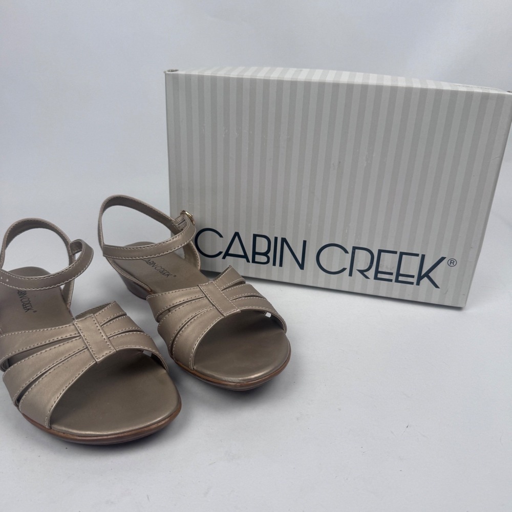 Cabin Creek Women's 8 Champagne Fiona Sandal with Box
